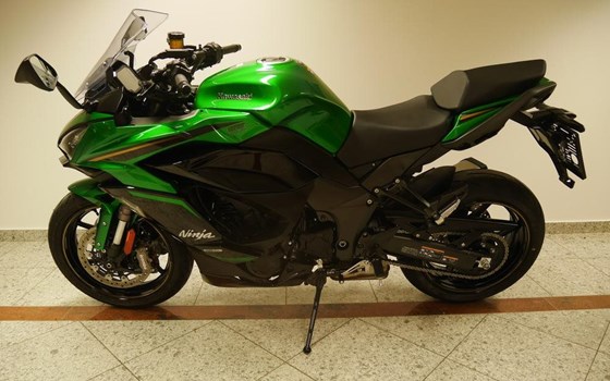 Gebrauchtmotorrad Kawasaki Ninja 1100SX SE - Bild 6