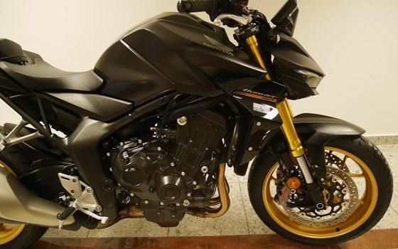 Gebrauchtmotorrad Honda CB1000 Hornet SP - Bild 13