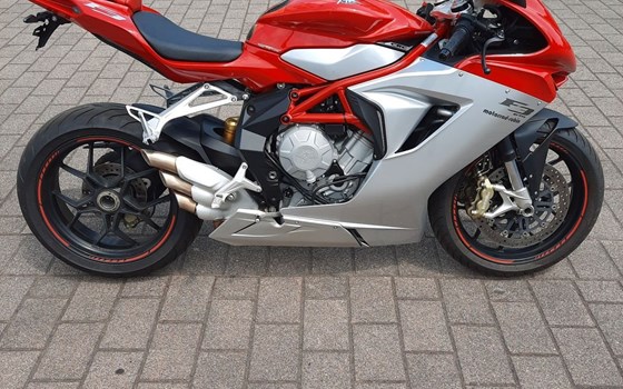 Gebrauchtmotorrad MV Agusta F3 675 - Bild 1
