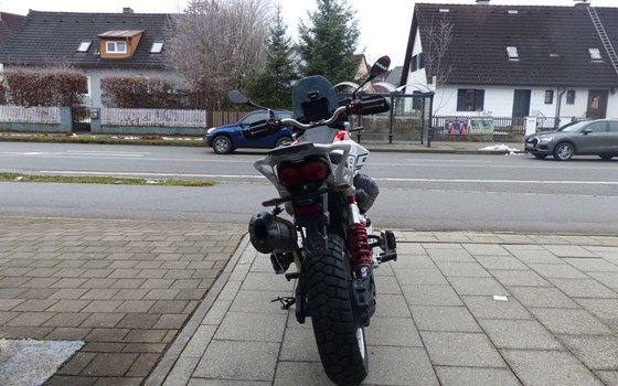 Gebrauchtmotorrad Moto Guzzi V85 TT - Bild 12