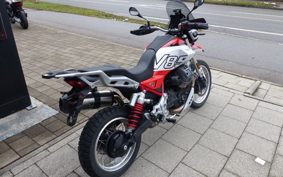 Gebrauchtmotorrad Moto Guzzi V85 TT - Bild 14