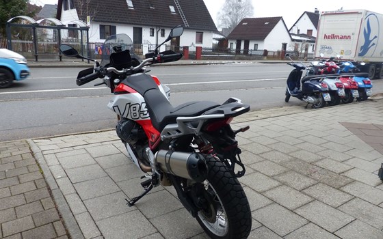Gebrauchtmotorrad Moto Guzzi V85 TT - Bild 9