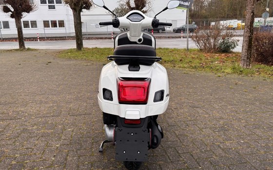 Neufahrzeug Vespa GTS 125 Supersport iGET - Bild 5
