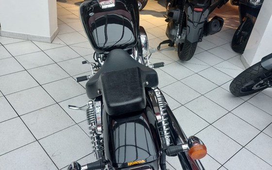 Gebrauchtmotorrad Honda VT 750 DC Black Widow - Bild 4