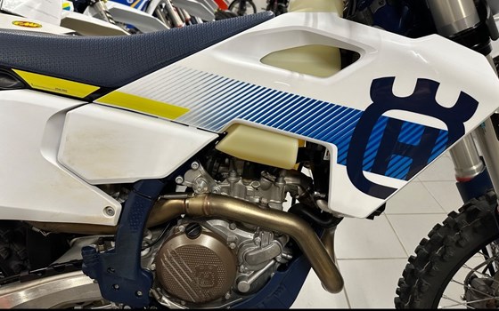 Gebrauchtmotorrad Husqvarna FE 450 - Bild 14