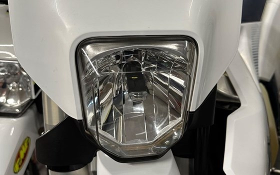 Gebrauchtmotorrad Husqvarna FE 450 - Bild 5