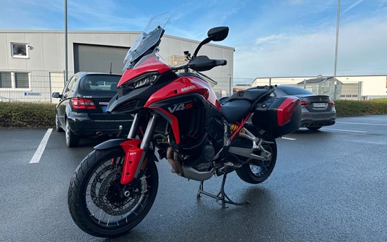 Gebrauchtmotorrad Ducati Multistrada V4 S - Bild 3