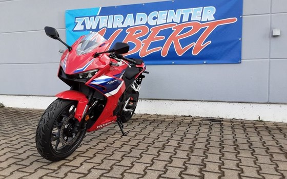 Gebrauchtmotorrad Honda CBR500R - Bild 2