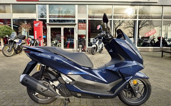 Gebrauchtmotorrad Honda PCX125 DX - Bild 1