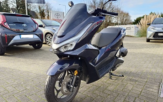 Gebrauchtmotorrad Honda PCX125 DX - Bild 3