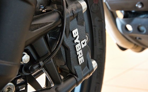 Gebrauchtmotorrad Triumph Speed 400 - Bild 20