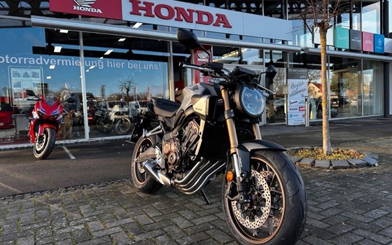 Neufahrzeug Honda CB650R E-Clutch - Bild 2