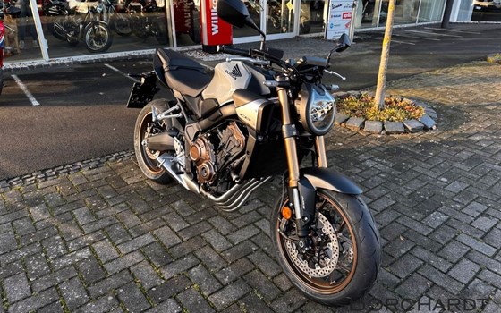 Neufahrzeug Honda CB650R E-Clutch - Bild 3