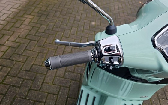 Neufahrzeug Vespa GTS 125 - Bild 11