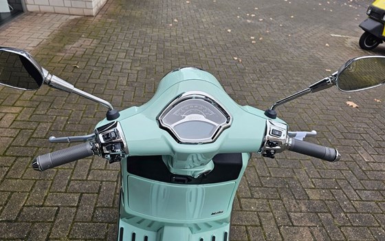 Neufahrzeug Vespa GTS 125 - Bild 13
