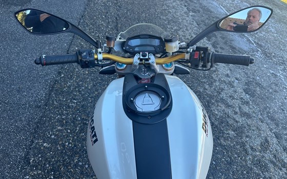 Gebrauchtmotorrad Ducati Monster 1100 S - Bild 25