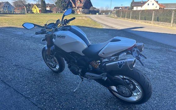 Gebrauchtmotorrad Ducati Monster 1100 S - Bild 6