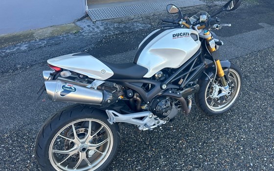 Gebrauchtmotorrad Ducati Monster 1100 S - Bild 9