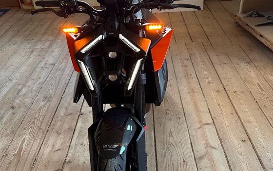 Gebrauchtmotorrad KTM 990 Duke - Bild 2