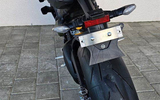 Motorrad Occasion Ducati Hypermotard 1100 S - Bild 4