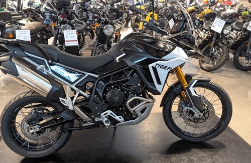 Gebrauchtmotorrad Triumph Tiger 900 Rally Pro
