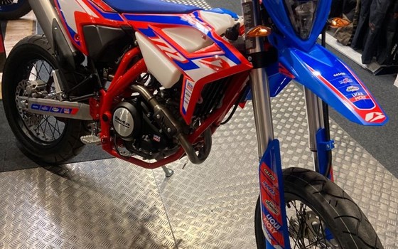 Neufahrzeug Beta RR Motard 125 4T LC - Bild 3