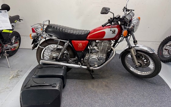 Gebrauchtmotorrad Yamaha SR 500 - Bild 1