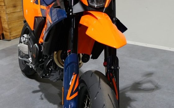 Neufahrzeug KTM 690 SMC R - Bild 4