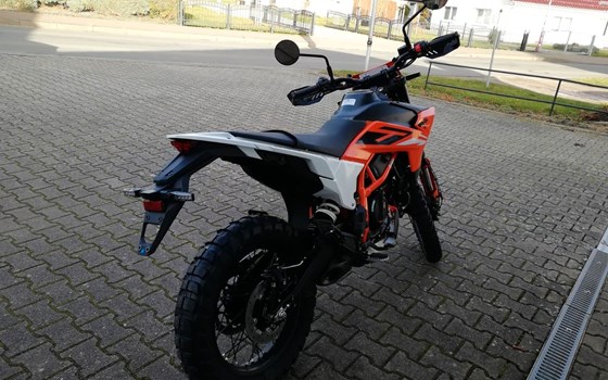 Neufahrzeug KTM 390 Enduro R - Bild 6