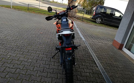 Neufahrzeug KTM 390 Enduro R - Bild 7