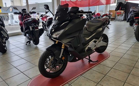 Gebrauchtmotorrad Honda Forza 750 - Bild 1