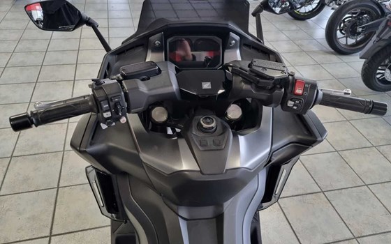 Gebrauchtmotorrad Honda Forza 750 - Bild 7