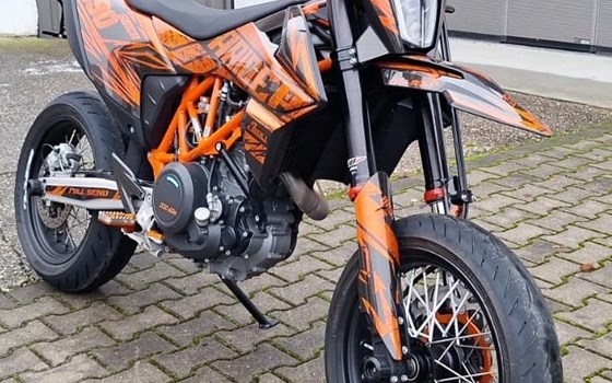 Gebrauchtmotorrad KTM 690 SMC R - Bild 1