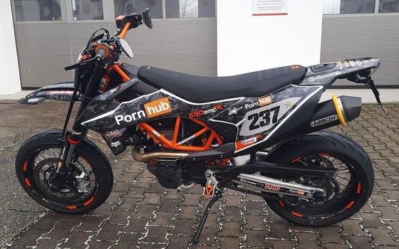 Gebrauchtmotorrad KTM 690 SMC R - Bild 12