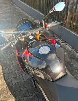 Gebrauchtmotorrad Aprilia Tuono V4 1100 Factory - Bild 11