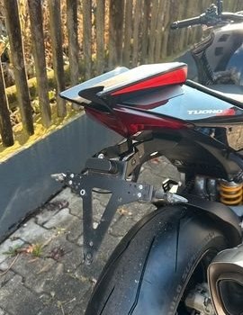 Gebrauchtmotorrad Aprilia Tuono V4 1100 Factory - Bild 7