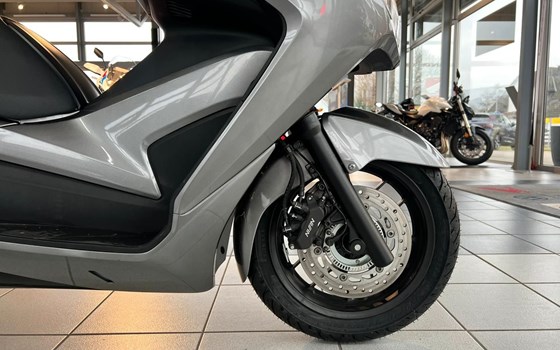 Gebrauchtmotorrad Honda Forza 300 - Bild 6