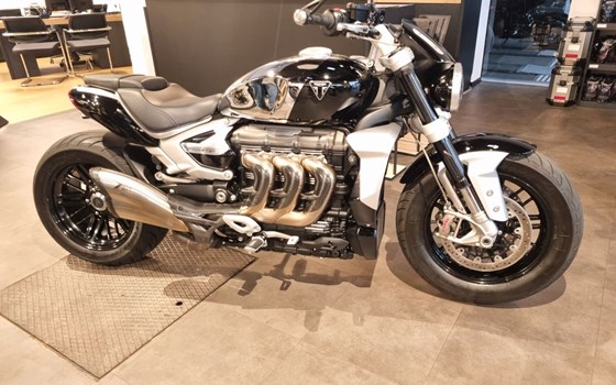 Gebrauchtmotorrad Triumph ROCKET 3 GT CHROME EDITION - Bild 1