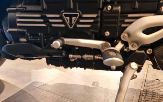 Gebrauchtmotorrad Triumph ROCKET 3 GT CHROME EDITION - Bild 9
