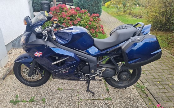 Gebrauchtmotorrad Triumph Sprint ST 1050 - Bild 2