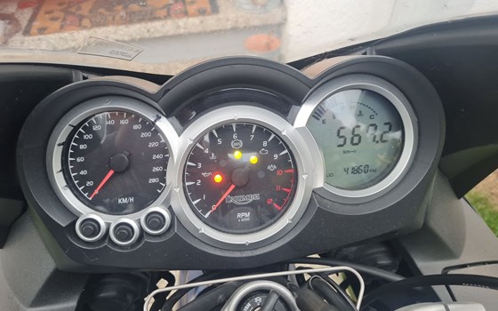 Gebrauchtmotorrad Triumph Sprint ST 1050 - Bild 9