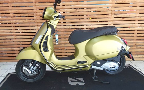 Gebrauchtmotorrad Vespa GTS 125 Super Sport - Bild 4