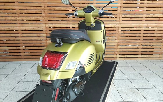 Gebrauchtmotorrad Vespa GTS 125 Super Sport - Bild 5
