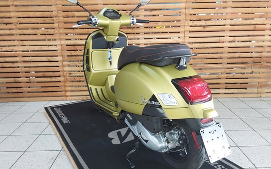 Gebrauchtmotorrad Vespa GTS 125 Super Sport - Bild 6