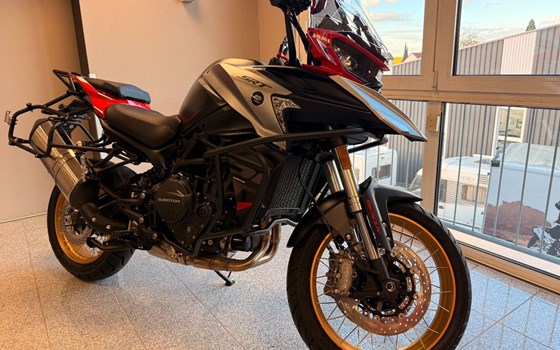 Neufahrzeug QJ Motor SRT 900 SX - Bild 1