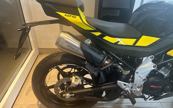 Neufahrzeug Fantic Stealth 125 - Bild 3