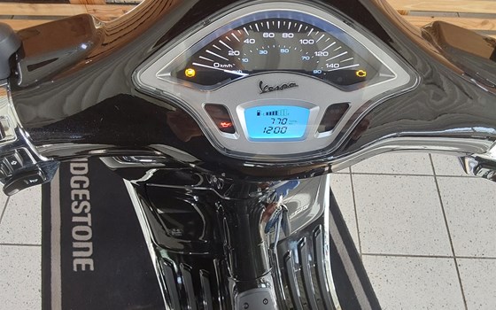 Gebrauchtmotorrad Vespa 125 Primavera - Bild 7