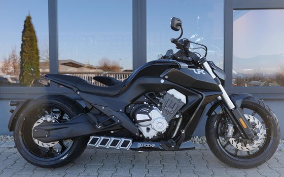 Gebrauchtmotorrad Benda LFC 700 - Bild 1