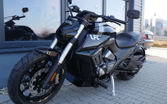 Gebrauchtmotorrad Benda LFC 700 - Bild 5