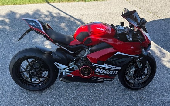 Gebrauchtmotorrad Ducati Panigale V4 - Bild 1